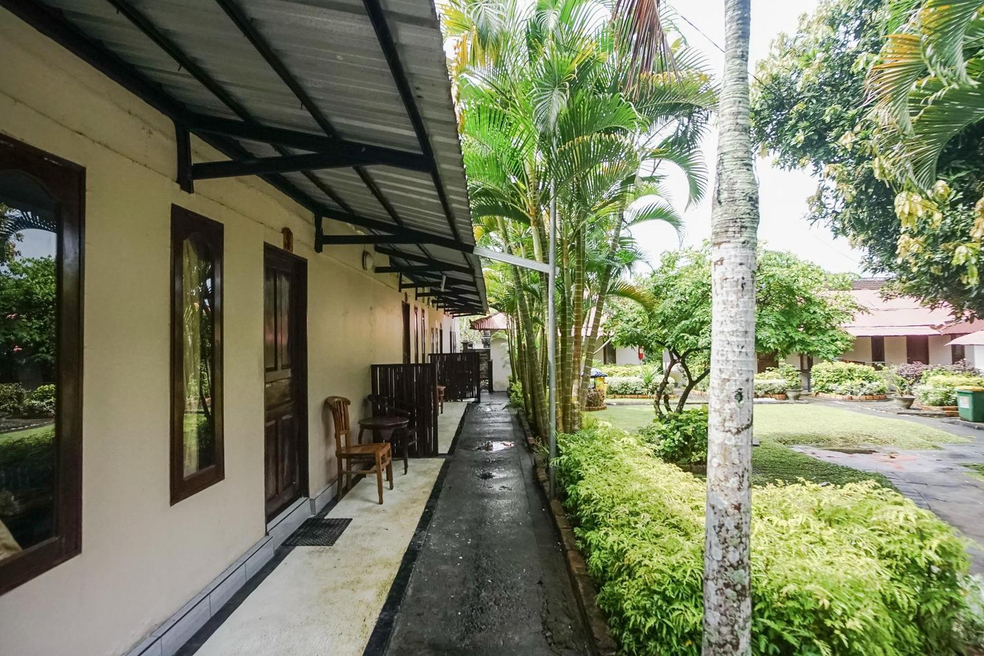 Kampung 168 Hotel Jimbaran Eksteriør billede
