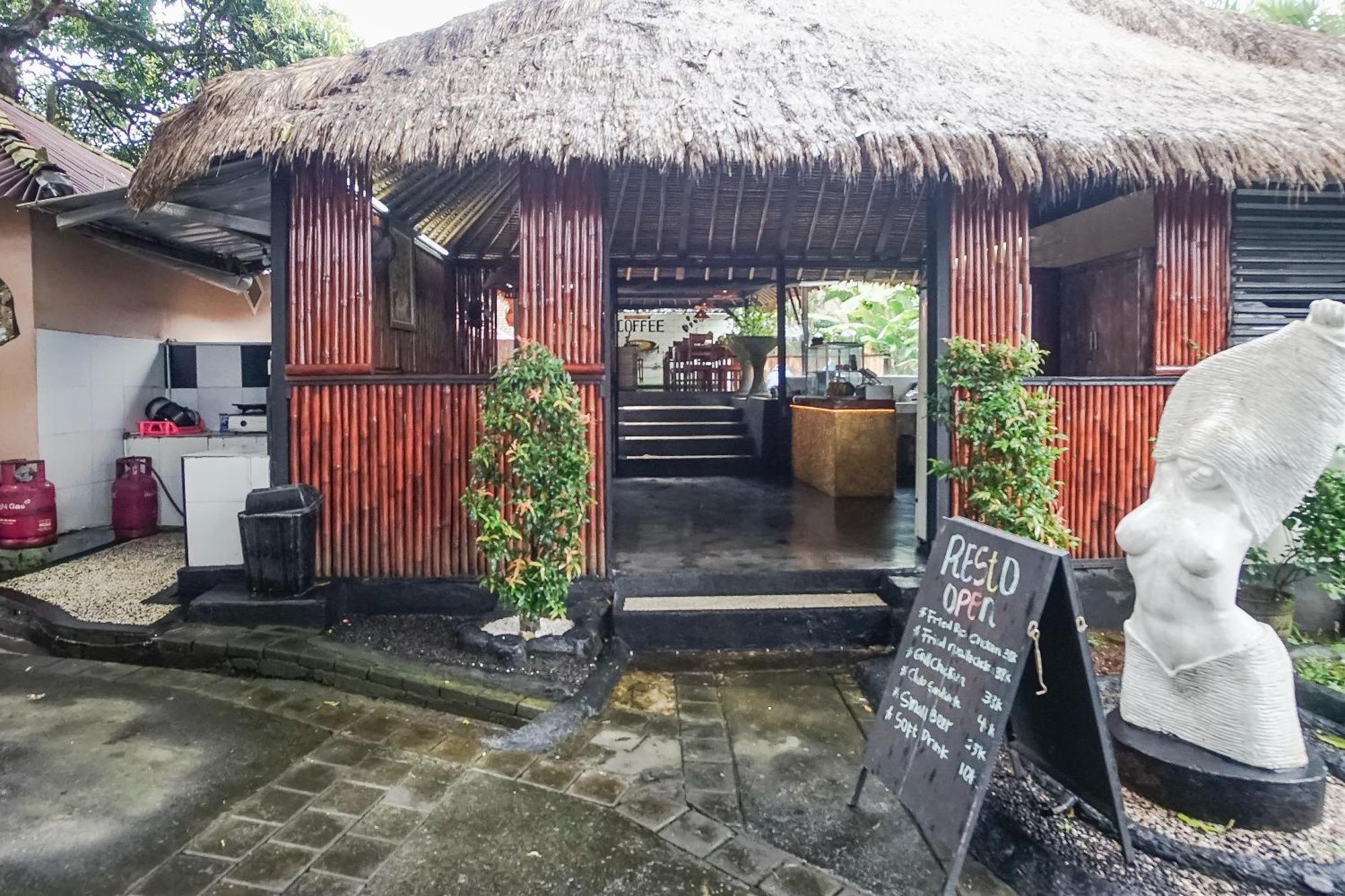 Kampung 168 Hotel Jimbaran Eksteriør billede